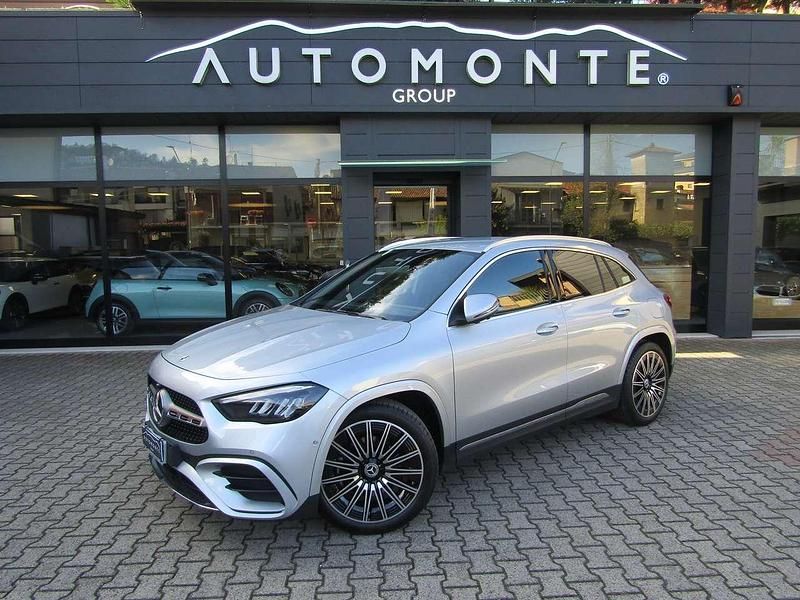 Usata Mercedes GLA200 Premium 163 CV (119 kW) 2025 Argento hightech SUV