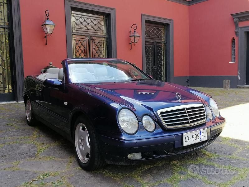 Usata Mercedes CLK200 Elegance 192 CV (141 kW) 1999 Blu Cabrio