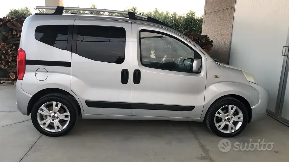 Usata Fiat Fiorino Trekking 75 CV (55 kW) 2010 Grigio Monovolume