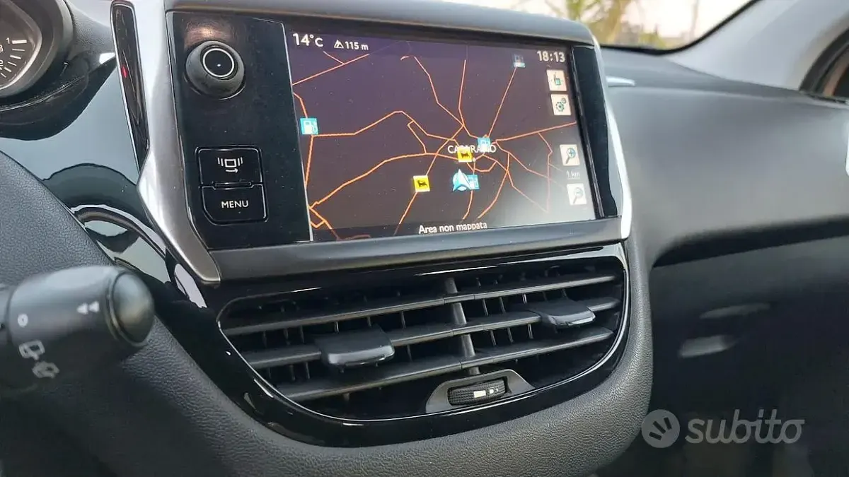 Usata Peugeot 208 Allure 68 CV (50 kW) 2012 Grigio Utilitaria