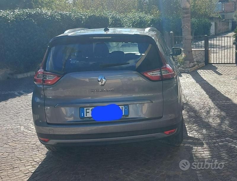 Usata Renault Grand Scénic IV 110 CV (80 kW) 2018 Monovolume