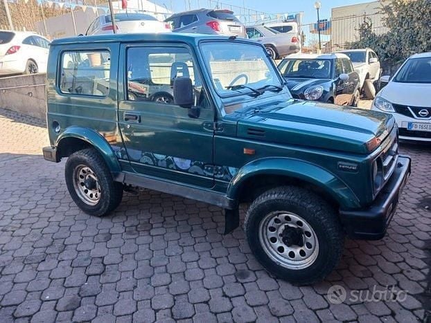 Usata Suzuki Samurai 63 CV (46 kW) 1997 Verde SUV