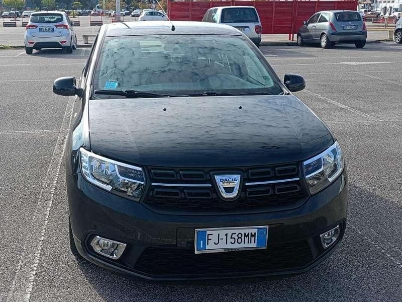 Usata Dacia Sandero Ambiance 90 CV (66 kW) 2017 Nero Berlina