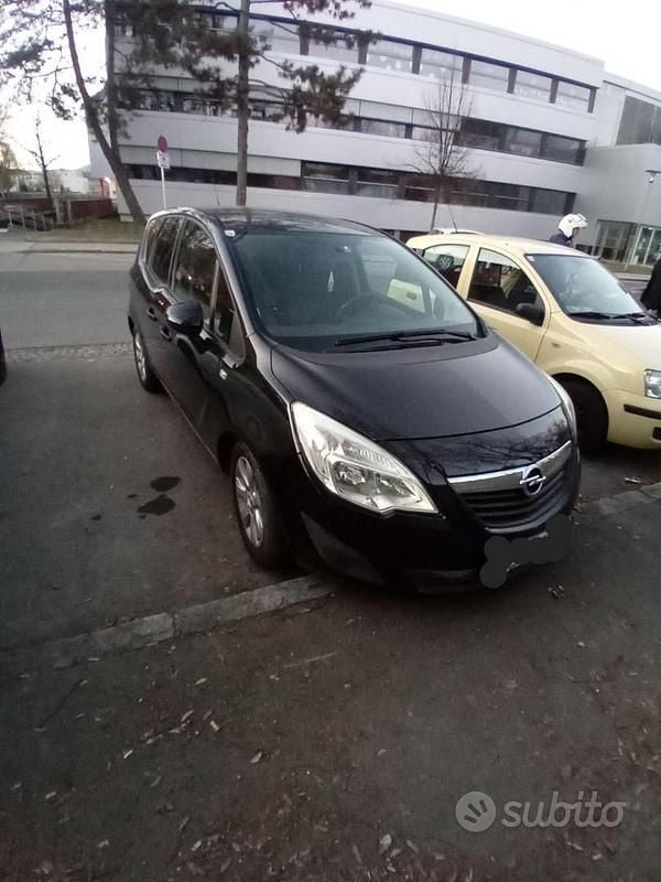 Usata Opel Meriva 95 CV (69 kW) 2010 Monovolume