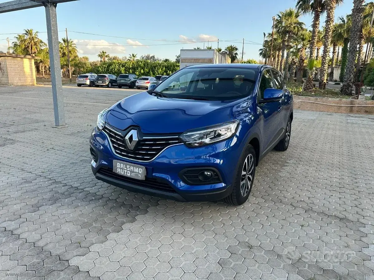 Usata Renault Kadjar Techno 116 CV (85 kW) 2023 Blu SUV