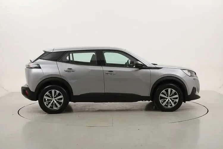 Begagnad Peugeot e-2008 Active 56 kW (77 HK) 2022 SUV