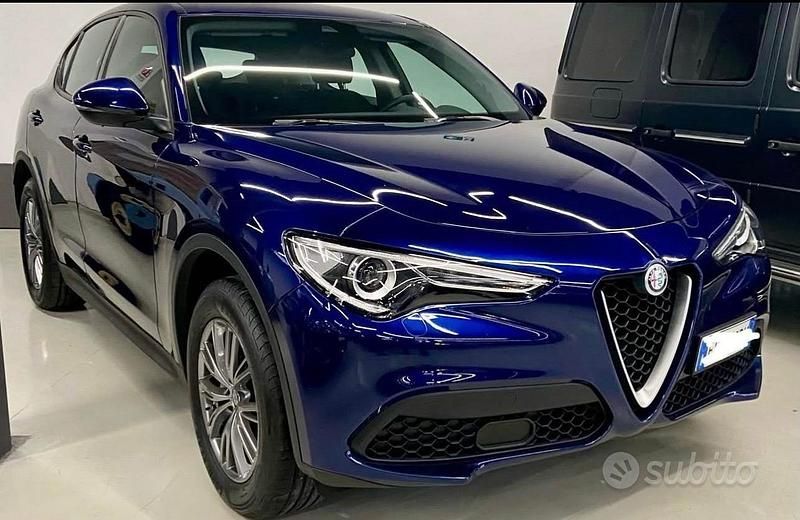 Usata Alfa Romeo Stelvio 190 CV (139 kW) 2019 Blu SUV