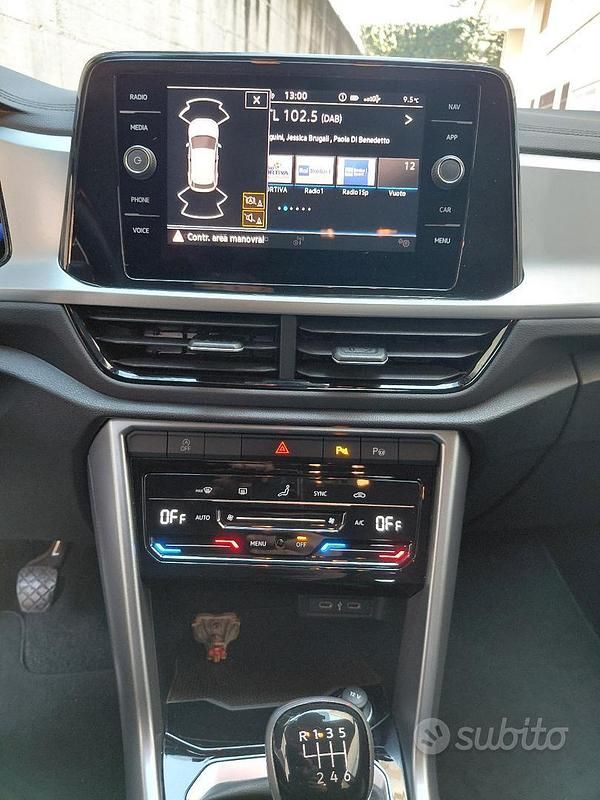 Usata VW T-Roc Sport 110 CV (80 kW) 2023 Grigio SUV