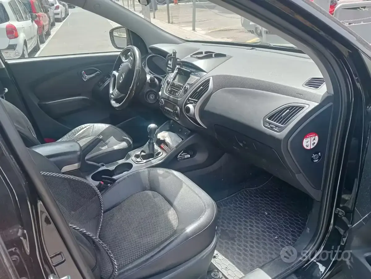 Usata Hyundai ix35 115 CV (84 kW) 2012 Nero SUV