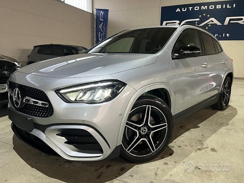 Usata Mercedes GLA200 AMG Line Premium Plus 150 CV (110 kW) 2024 Grigio SUV