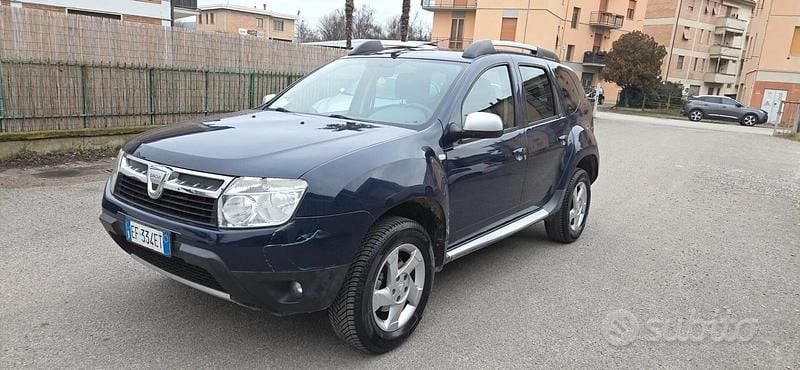 Blu Usata 2011 Dacia Duster Lauréate Station wagon | 3900 € (Super prezzo) - Immagine 1/4