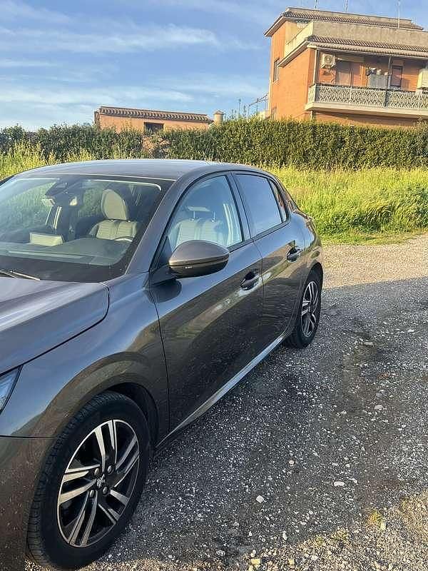 Usata Peugeot 208 Allure 101 CV (74 kW) 2021 Utilitaria