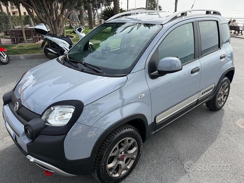 Usata Fiat Panda Cross Cross 85 CV (62 kW) 2020 Grigio Utilitaria