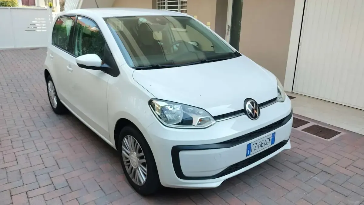 Usata VW up! Move 68 CV (50 kW) 2020 Bianco Utilitaria