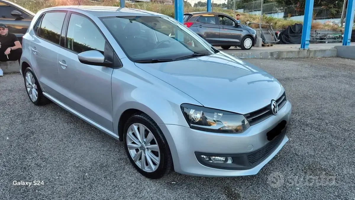Usata VW Polo Highline 90 CV (66 kW) 2012 Grigio Utilitaria