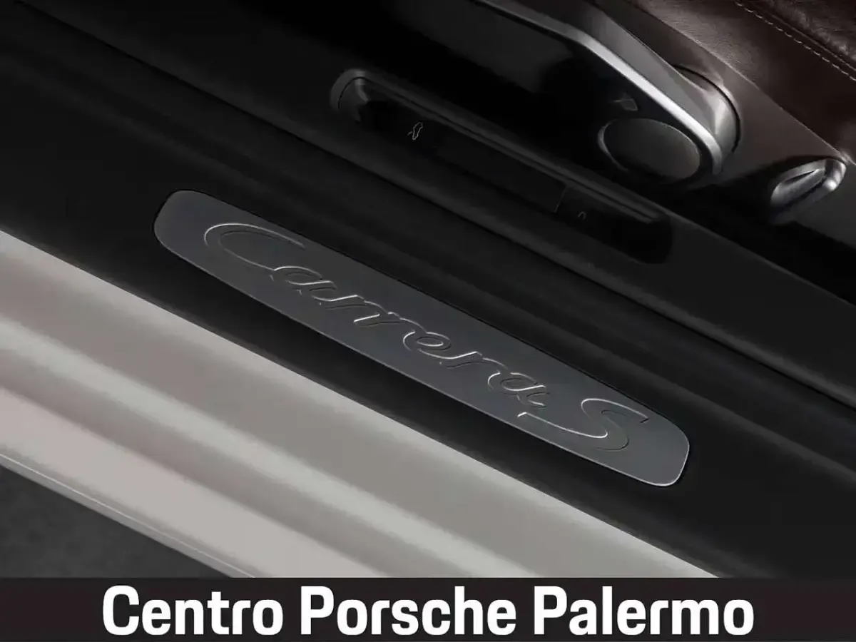 Usata Porsche 911 Carrera S Cabriolet 385 CV (283 kW) 2010 Bianco Cabrio
