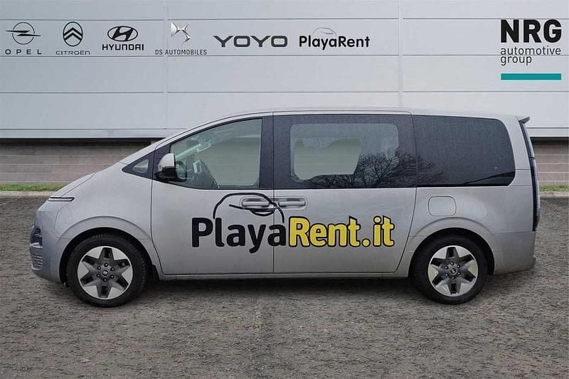 Usata Hyundai Staria 177 CV (130 kW) 2023 Grigio Monovolume