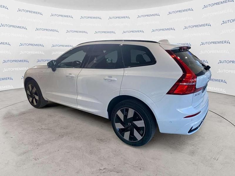 Nuova Volvo XC60 Plus 349 CV (256 kW) 2025 Bianco SUV