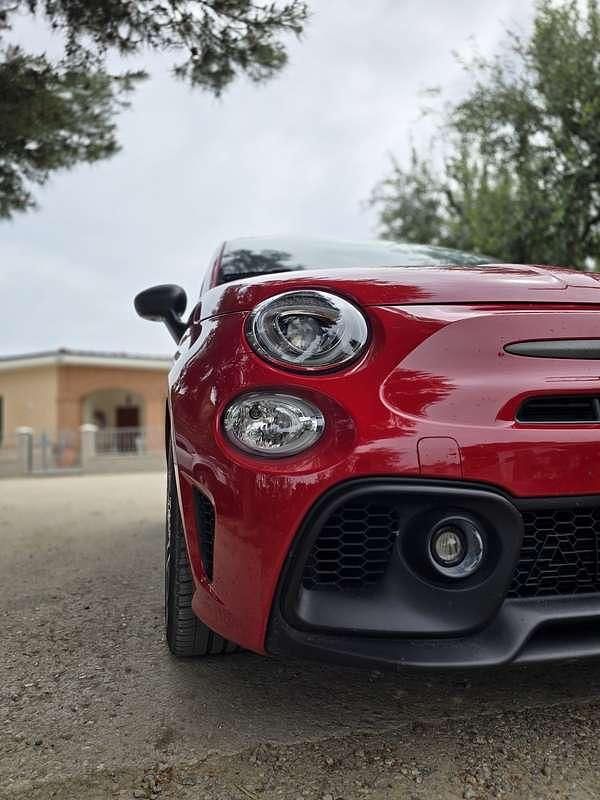 Usata Abarth 695 Competizione 179 CV (131 kW) 2024 Utilitaria