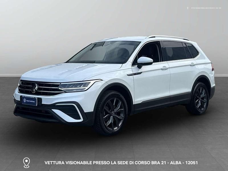 Usata VW Tiguan Allspace Life 150 CV (110 kW) 2022 0q bianco puro SUV