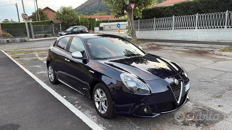 Usata Alfa Romeo Giulietta 105 CV (77 kW) 2010 Blu Berlina