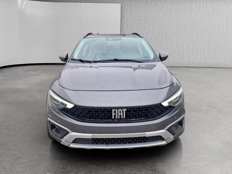 Usata Fiat Tipo Cross 101 CV (74 kW) 2023 Grigio Berlina