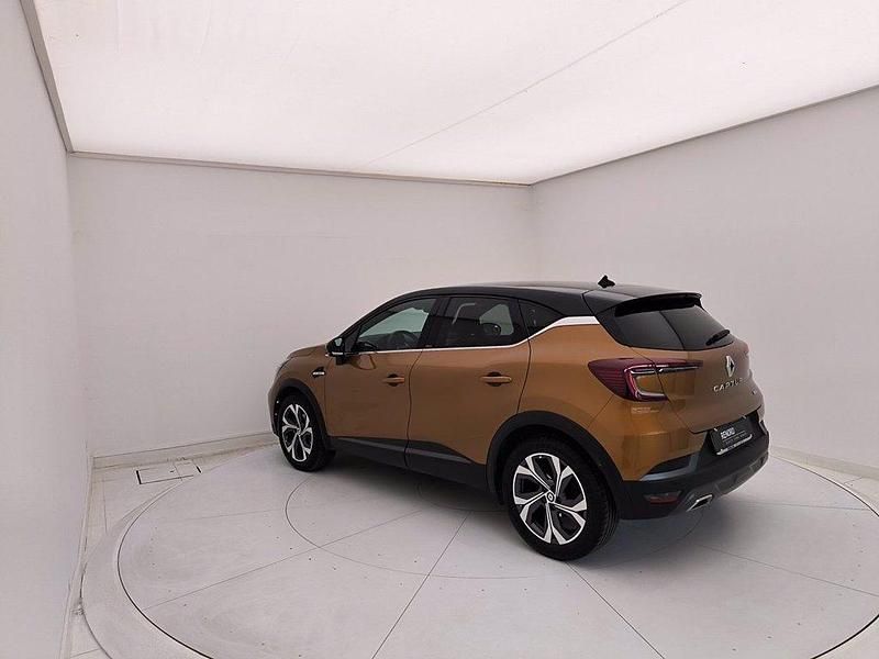 Usata Renault Captur RS Line 145 CV (106 kW) 2021 Orange atacama SUV