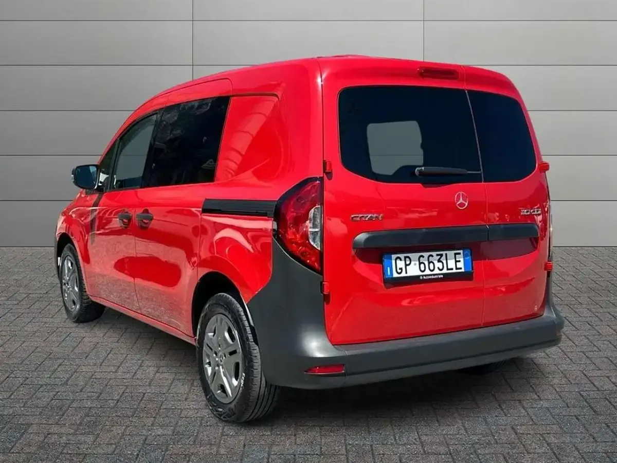 Usata Mercedes Citan 110 95 CV (69 kW) 2023 Lorándite red Monovolume