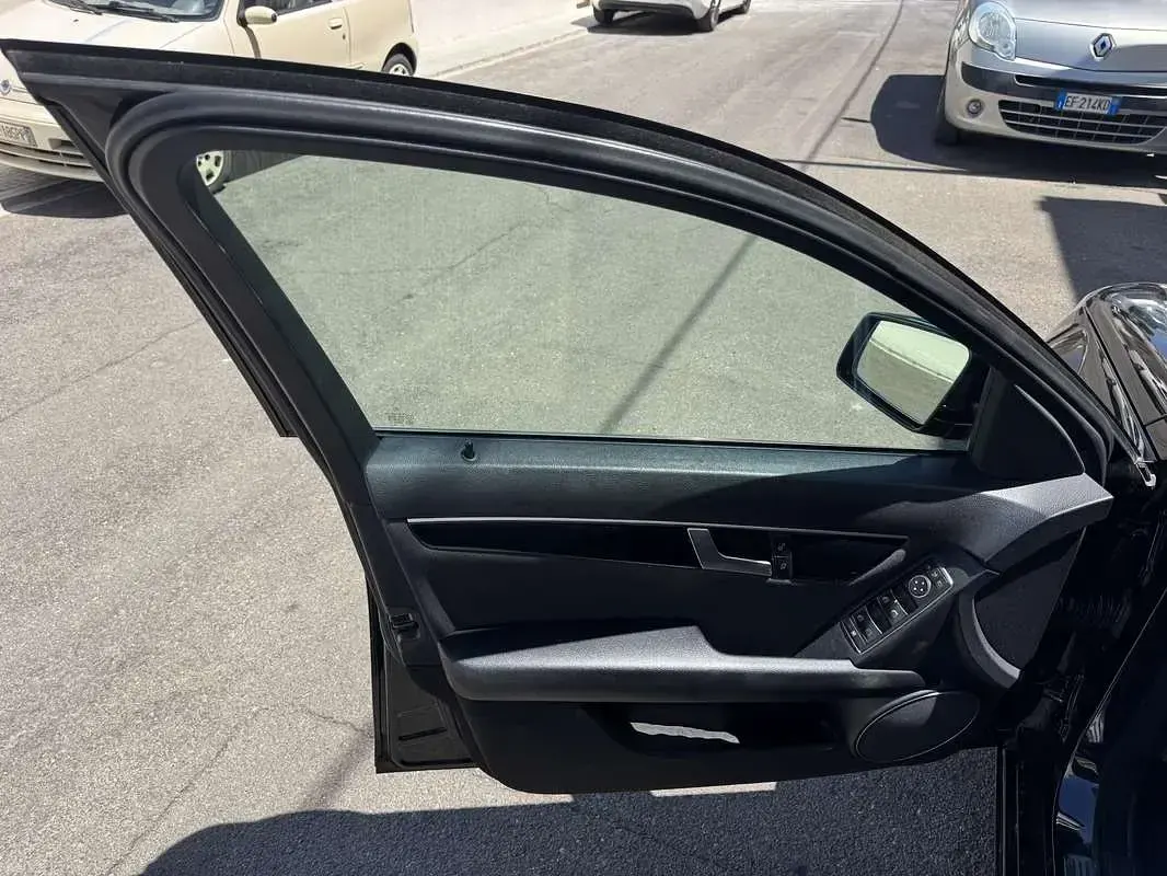 Usata Mercedes C200 Avantgarde 136 CV (100 kW) 2013 Berlina