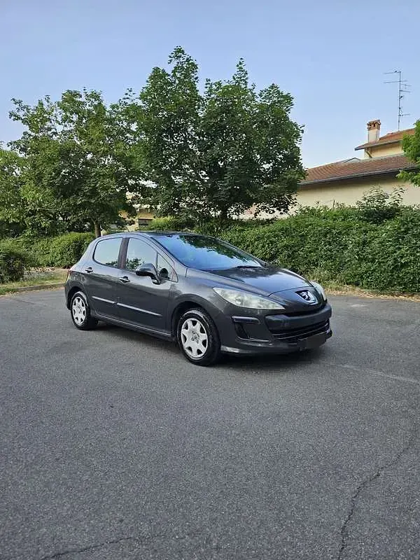 Usata Peugeot 308 Business-Line 90 CV (66 kW) 2011 Grigio Berlina