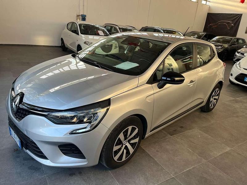Grigio Usata 2023 Renault Clio V Business Tre volumi | 13.500 € (Ottimo prezzo) - Immagine 1/4