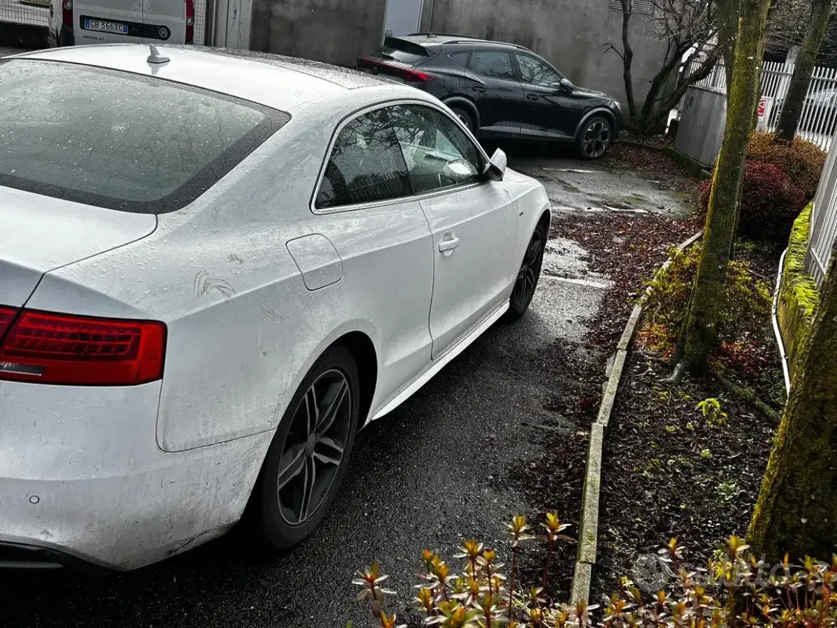 Usata Audi A5 190 CV (139 kW) 2016 Bianco Coupé