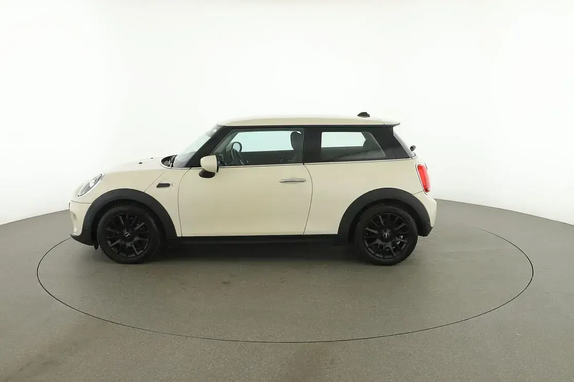 Usata Mini ONE 75 CV (55 kW) 2020 Beige Utilitaria