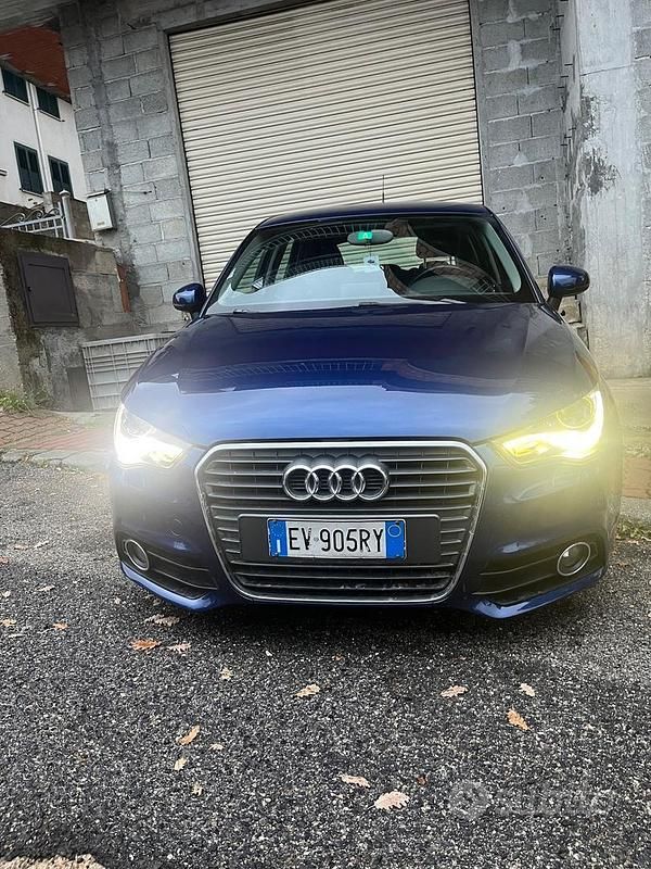 Usata Audi A1 Attraction 90 CV (66 kW) 2014 Blu Berlina