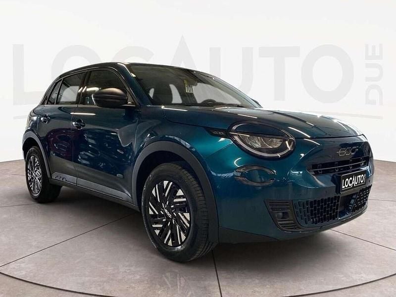 Neu Fiat 600 110 PS (80 kW) 2025 Grün SUV