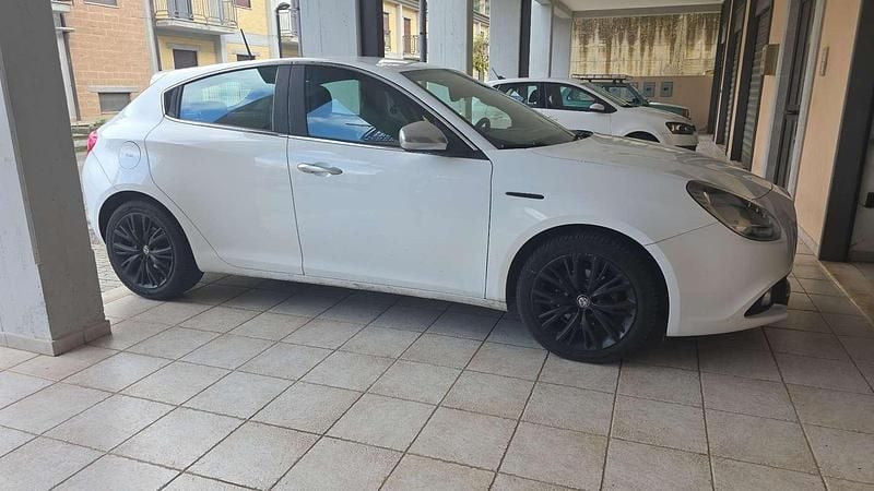 Usata Alfa Romeo Giulietta Sprint 120 CV (88 kW) 2016 Utilitaria