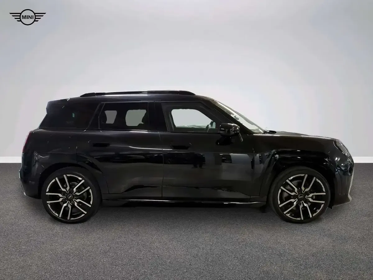 Usata Mini Aceman 160 kW (218 CV) 2026 Nero SUV