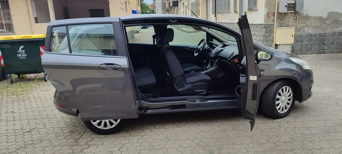 Begagnad Ford B-MAX Titanium 87 HK (63 kW) 2016 Minibuss