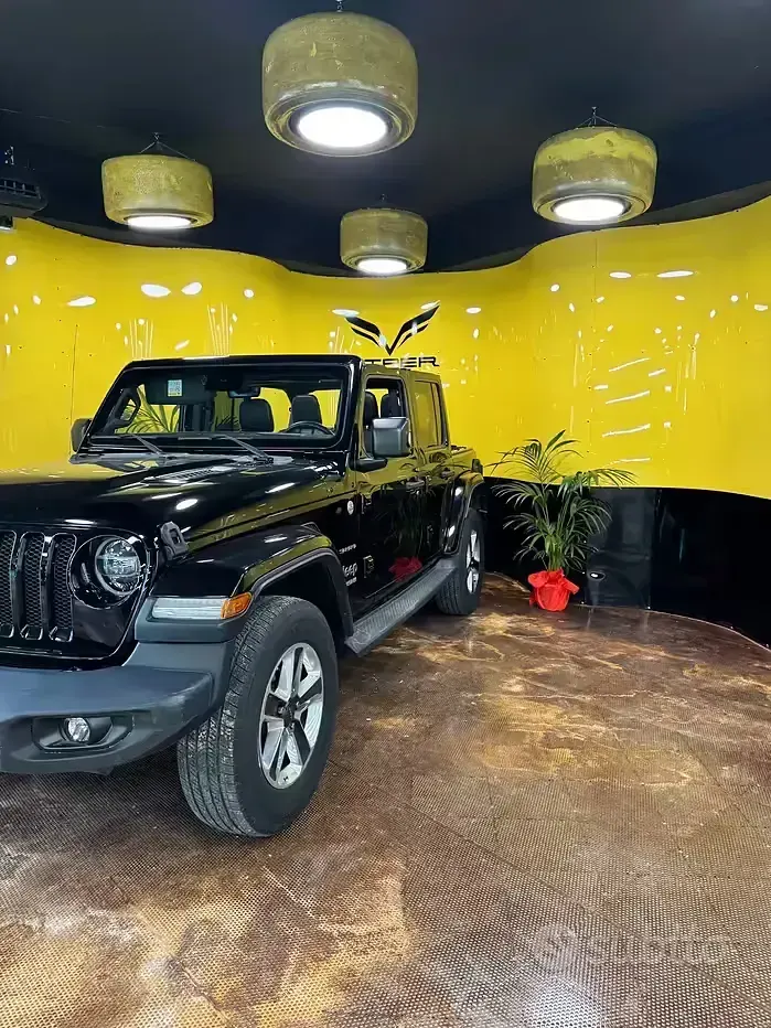 Usata Jeep Wrangler Sahara 200 CV (147 kW) 2020 Nero SUV