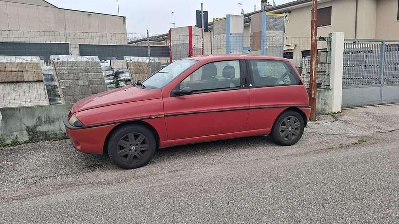Usata Lancia Ypsilon 55 CV (40 kW) 2000 Utilitaria