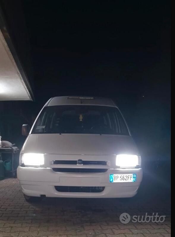 Usata Fiat Scudo 94 CV (69 kW) 2000 Bianco Furgone