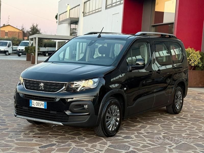 Usata Peugeot Rifter 131 CV (96 kW) 2022 Nero Monovolume
