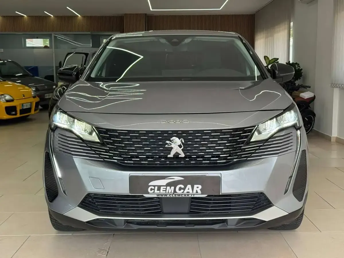 Usata Peugeot 3008 Allure 131 CV (96 kW) 2022 Grigio SUV
