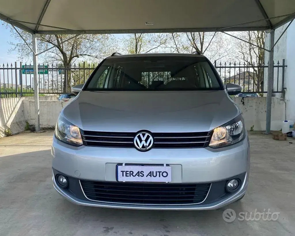 Usata VW Touran Business 105 CV (77 kW) 2014 Grigio Monovolume