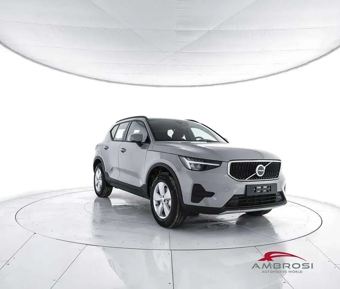 Nuova Volvo XC40 163 CV (119 kW) 2026 Vapour grey SUV