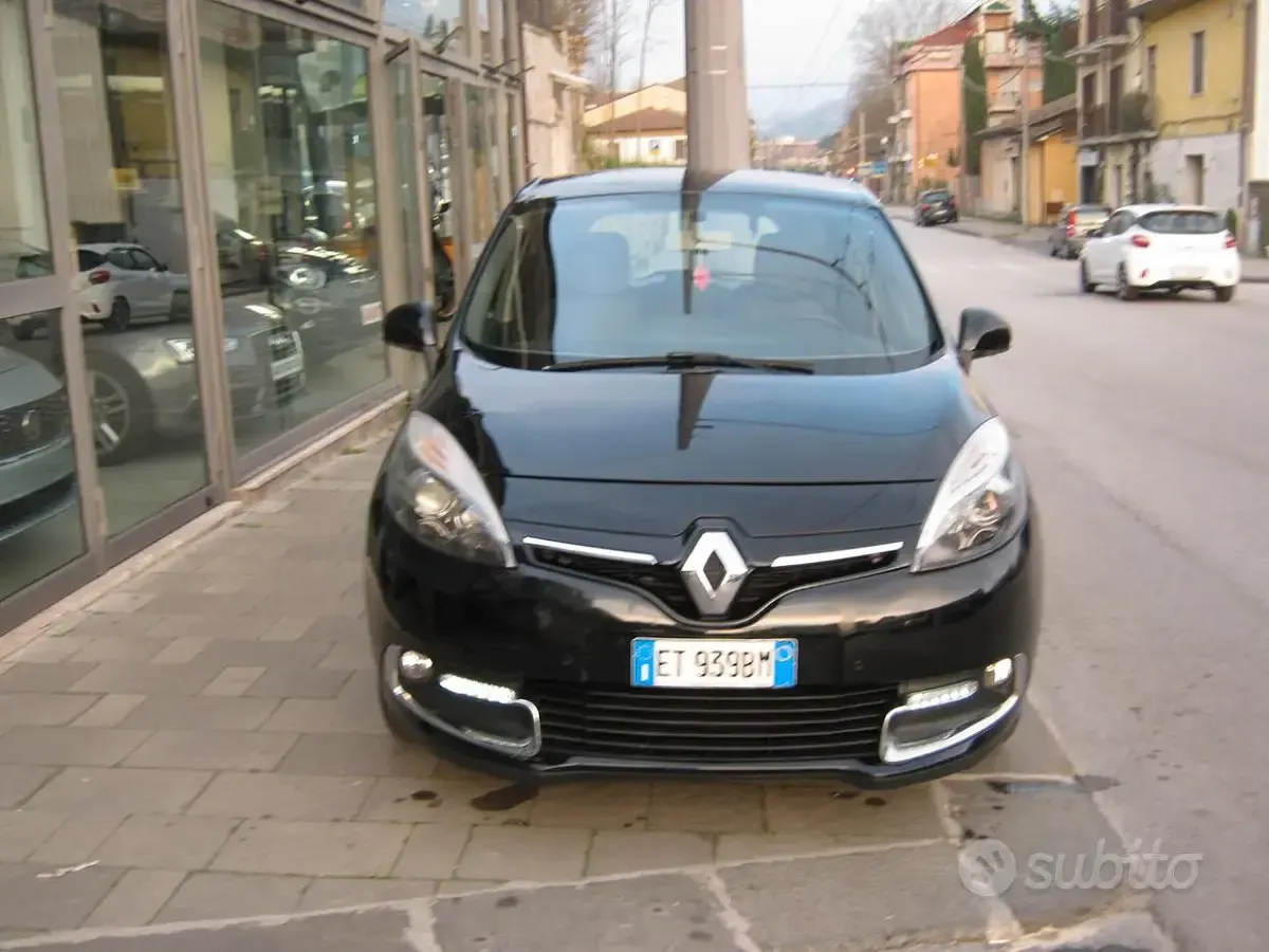 Usata Renault Scénic XMOD 110 CV (80 kW) 2014 Nero Monovolume