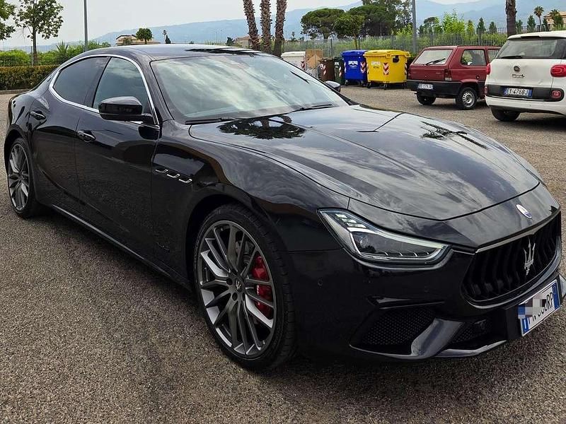Usata Maserati Ghibli 430 CV (316 kW) 2018 Nero Berlina
