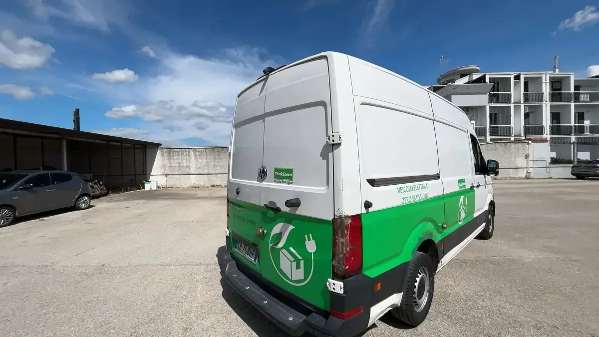 Usata VW e-Crafter 100 kW (136 CV) 2020 Bianco candy Furgone