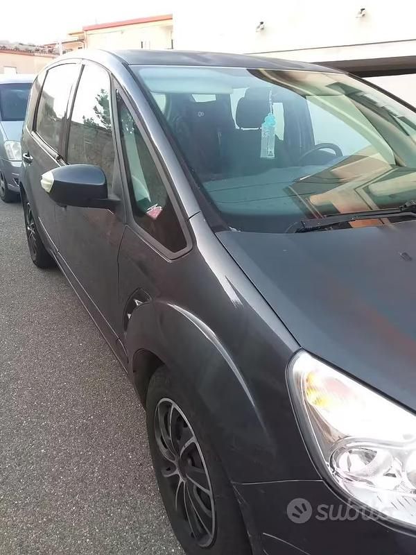 Usata Ford S-MAX 140 CV (102 kW) 2008 Monovolume