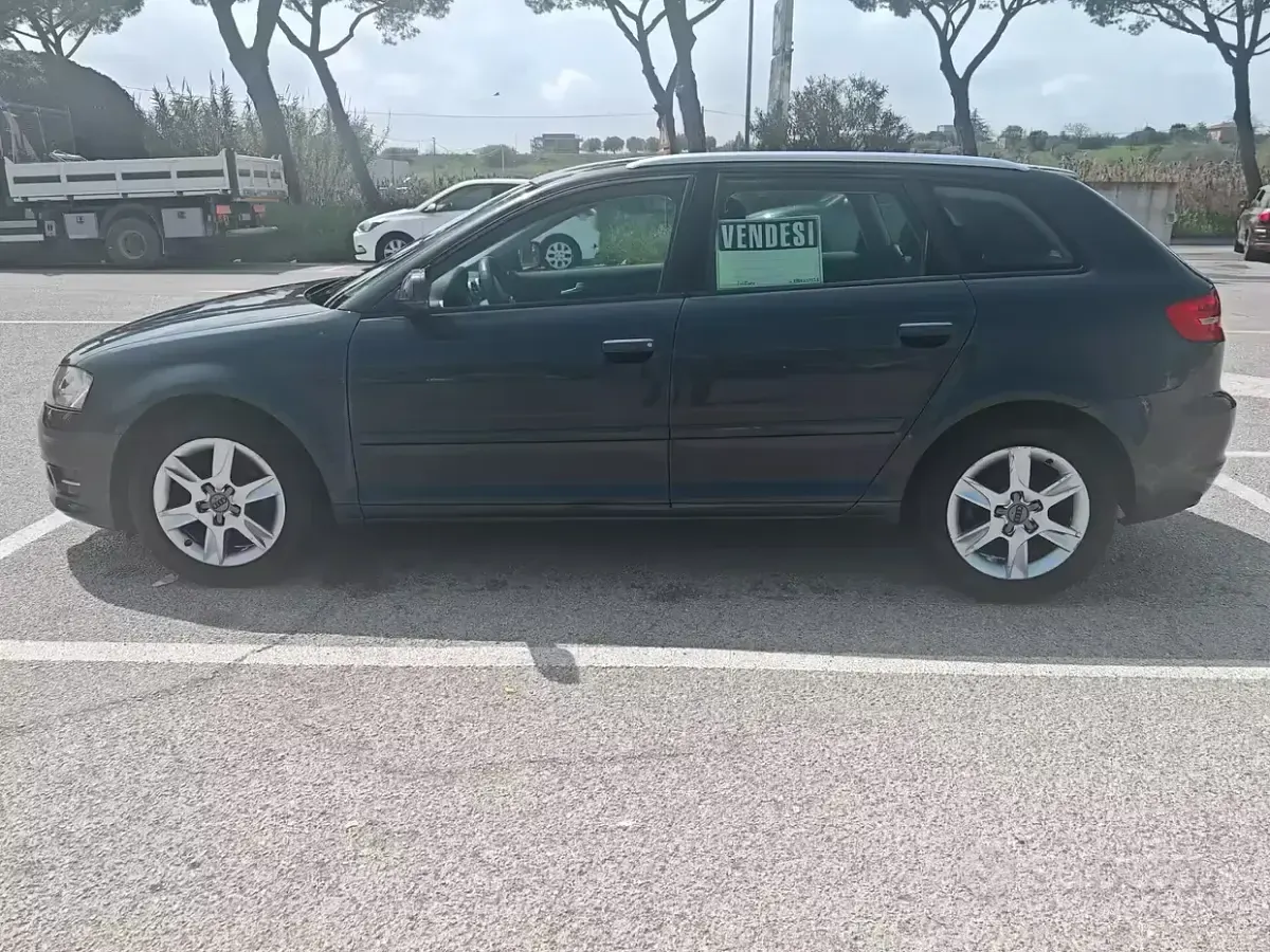 Begagnad Audi A3 90 HK (66 kW) 2012 Grå Halvkombi